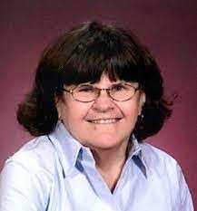 Ellen Moulton's Instagram, Twitter & Facebook