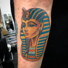 ✨MEET OUR ARTISTS✨ Stuart Yates aka @mister.krinkle Stuart is known for his  bold and timeless traditional tattooing, infused with a distinct Australian  flair. ⁣ He began his tattooing journey in Stockholm, where