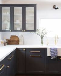 This Los Angeles Interior Designer Left Her Job As An Attorney To Pursue Her Dr Kitchen Cabinets Color Combination White Kitchen Design Interior Design Kitchen