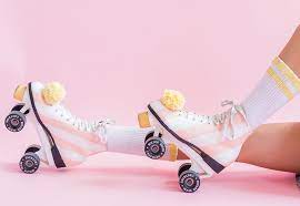 How to decorate roller skates. Diy Paint Your Roller Skates The House That Lars Built