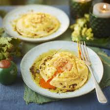 Egg Yolk Ravioli With Beurre Noisette Recipe Recipe Egg Yolk Ravioli Ravioli Main Dish Recipes
