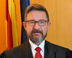 Muere Manolo Hernández, ex decano de Sabadell, el abogado que quiso cambiar  el rumbo del CGAE