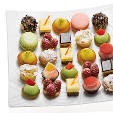 Assortiment De Mignardise Leclerc Recherche Google Mignardise Alimentation Patisserie