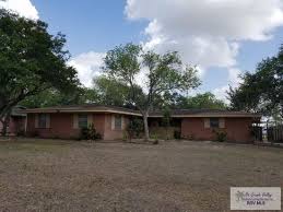 829 E Carrol St Harlingen Tx 78550 Mls 29712407 Zillow Zillow Harlingen Plants