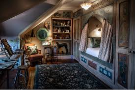 The sse hydro is 3 miles away. Six Of The Uk Best Artist Studios Where You Can Stay The Night Suitcase Magazine