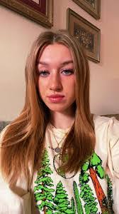 Sophia Lowery's Instagram, Twitter & Facebook