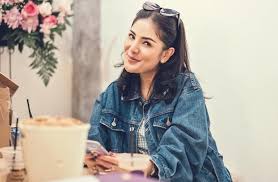 Learn about nindy ayunda (pop singer): Nindy Ayunda Dituding Culik Keluarga Sopirnya Okezone Celebrity