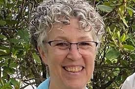 Kim Goodenough's Instagram, Twitter & Facebook