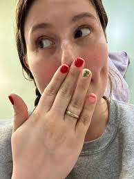 How to create thin lines for nail design?