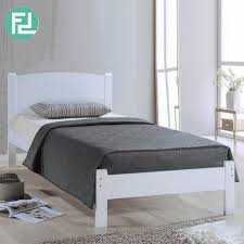 Beautiful white beds lend a refreshing and an elegant look. Thomas Sb138 Wooden Single Bed Frame White Furnituredirect Com My