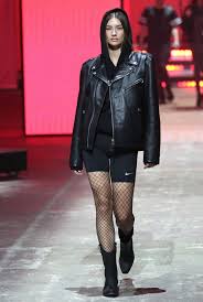 Only press, buyers and vips receive invites. Heidi Klum Lena Gercke Auf Der Fashion Week Mit Lorena Rae Nikeata Thompson