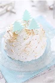 Dome Meringue A La Mousse Framboise Et Coeur Citron Vert Recette Gateau Noel Dessert Noel Et Mousse Framboise