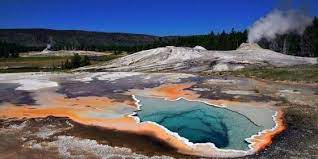 Ez a képtár jelenleg 20 karjelvényt tartalmaz. Hat Het Alatt 1400 Foldrengest Mertek A Yellowstone Nemzeti Parkban Debrecen Hirei Debreceni Hirek Debrecen Es Hajdu Bihar Megye Hirei Dehir Hu