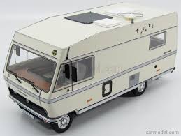 Two seats in the front can be converted into a single bed, 190 x 63 cm. Schuco 0079 Scale 1 18 Hymer Opel Bedford Blitz Hymermobil 581 Bs Caravan Camper 1977 Beige
