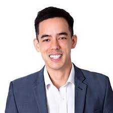 Justin Yip's Instagram, Twitter & Facebook