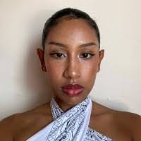 Emily Bicknell's Instagram, Twitter & Facebook