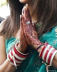 Priyanka Chopra S Wedding Band Matches Her Diamond Ring Perfectly Priyanka Chopra Wedding Wedding Saree Indian Priyanka Chopra