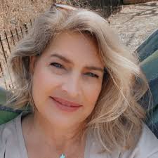 Vonda Lawson's Instagram, Twitter & Facebook