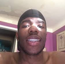 Somebody get her some dentures 🤣🤣🤣🤣