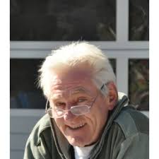 Il est surnommé en allemand « der bomber » (le bombardier). Gerhard Muller Chef Gerhard Muller Partner Xing