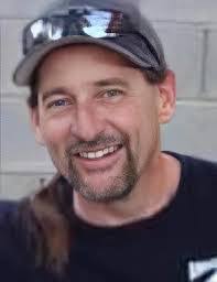 Darius Mullins's Instagram, Twitter & Facebook