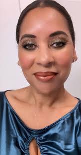 Tracy Bogan's Instagram, Twitter & Facebook