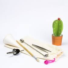 Terrarium Tools For Making Diy Air Plant Succulent Terrariums Indoor Gardening Tools Garde Diy Succulent Terrarium Succulent Terrarium Growing Food Indoors