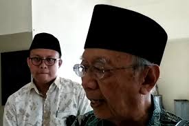 Sarışın anime uzun saç manga, anime, sanat, karikatür, kurgusal karakter png. Kata Gus Sholah Emil Dardak Pilihan Khofifah Dan Para Kiai Nu