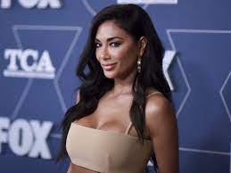 Scherzinger rose to fame as the lead singer of the pussycat dolls and released the albums 'pcd' ' and 'doll … Im Sexy Leo Bikini Nicole Scherzinger Zeigt Ihren Po Stars Vol At