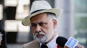 Aldo Duque se baja de Santiago y despeja el camino a Desbordes