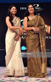 News Photo Indian Bollywood Actress Kajol With Sister Indian Bollywood Actress Bollywood Actress Indian Bollywood