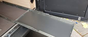 Vollauszug Im Wohnmobil Heck Selber Bauen Womoliebe De Wohnmobil Campingbus Ausbau Wohnmobil Stauraum