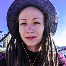 LANDHAUS Top From Austria 80s