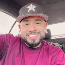 What advice do veterans have for a new worker at Kuparuk camp