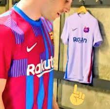 According to nike fc barcelona's 2021/22 home kit brings a fresh perspective to blaugrana identity, featuring a design with a reimagined stripe layout and material made … Nike 2021 22 Fc Barcelona Away Shirt Leaked The Kitman