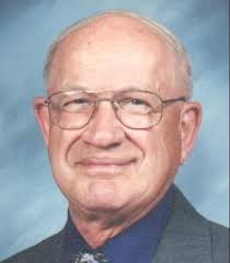 Robert Kraushaar's Instagram, Twitter & Facebook