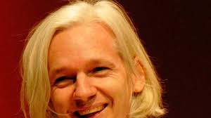 Computer programmer to cause celebre. Wikileaks Kopf Julian Assange Wir Stehen Unter Beobachtung Digital Sz De