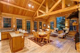 It's home to 3 ski areas, including the grand targhee resort and the jackson hole mountain resort, for skiing, snowboarding, and other outdoor fun. Jackson Wy Cabin Rentals