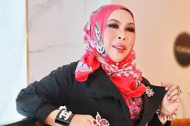 Parodi meletop i am me ayam mee dsv lyric video by jihan muse bell ngasri. Meet Vida The Malaysian Multimillionaire With Ventures In Cosmetics Wellness Products And Cryptocurrency South China Morning Post