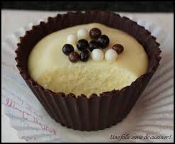 Mousse De Lemon Curd En Caissette De Chocolat Dessert Gourmand Mini Gateau Gourmandise