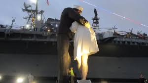 A statue inspired by the iconic photograph of a world war ii sailor kissing a woman in times square, new york city, was vandalized just days after the sailor in the photograph died. Unconditional Surrender A 25 Foot Tall Statue Of Sailor Kissing Nurse Picture Of The Fish Market San Diego Tripadvisor