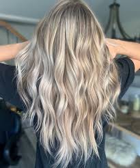 In this haircut, feathered layers are provided all along the hair volume. The Top 35 Hairstyles For Long Blonde Hair In 2021