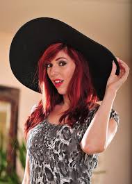 Pin De Greg Cordaro En Lauren Phillips Admirador