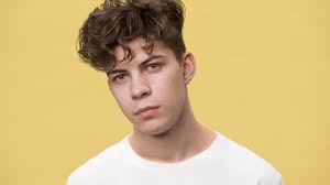 Learn how to cut curly hairstyles for women online with mhd's hairdressing training videos. Guys With Curly Hair And Green Eyed Short Curly Hair Stock Video Footage 4k And Hd Video Clips Shutterstock
