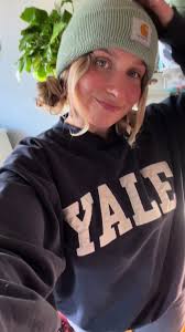 I’m back from my (accidental) hiatus! If you want videos about my grad  school experience, about jewelry making, or you want me to shut up and find  more sea glass leave a comment :) #fyp #beach ...