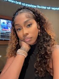 Hey yall i have weave and make up… yall cool?