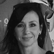 Amanda Brazil's Instagram, Twitter & Facebook