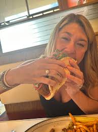 Neighborhood restaurant with great food and vibe