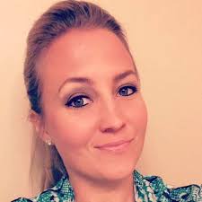 Ashley Toms's Instagram, Twitter & Facebook