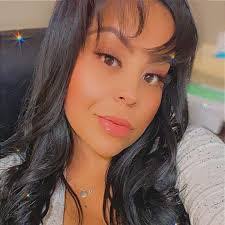 Karina Posada's Instagram, Twitter & Facebook